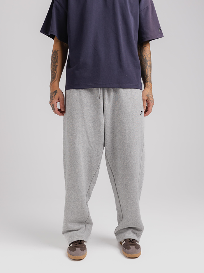 Straight Sweatpant in Champion Grey