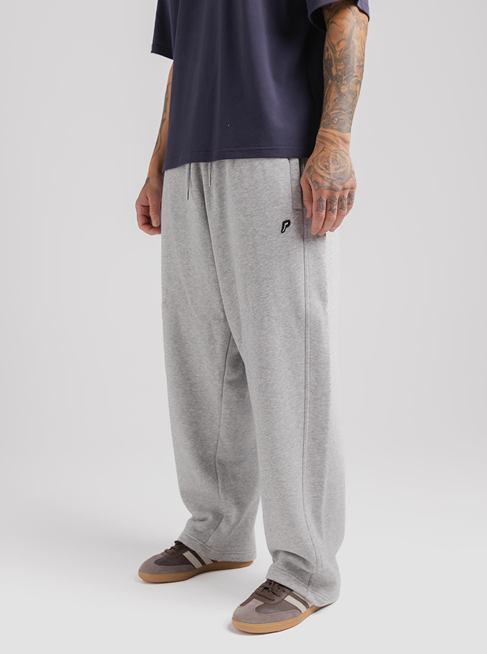 Straight Sweatpant in Champion Grey