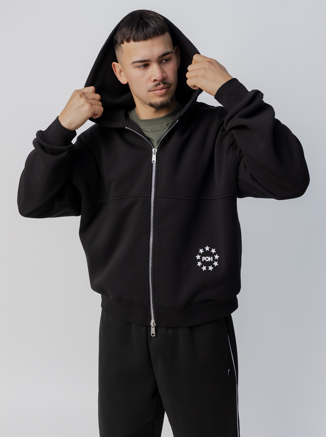 Star Heavyweight Zip Up in Court Black