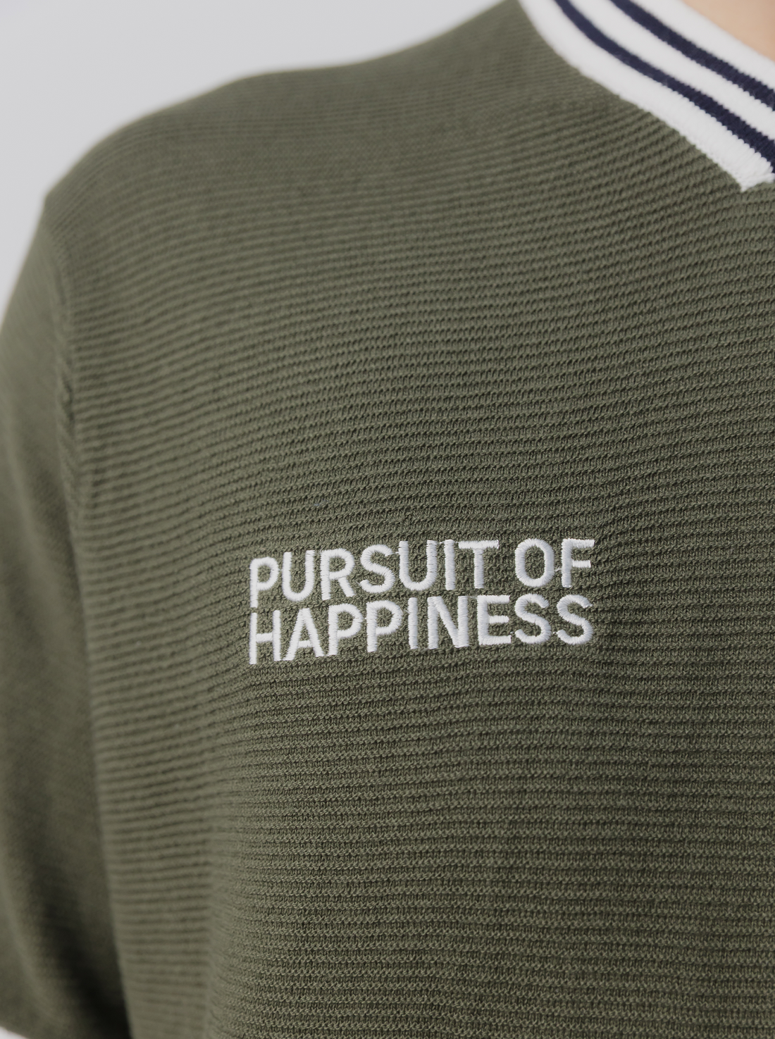 Formation Jersey in Grounded